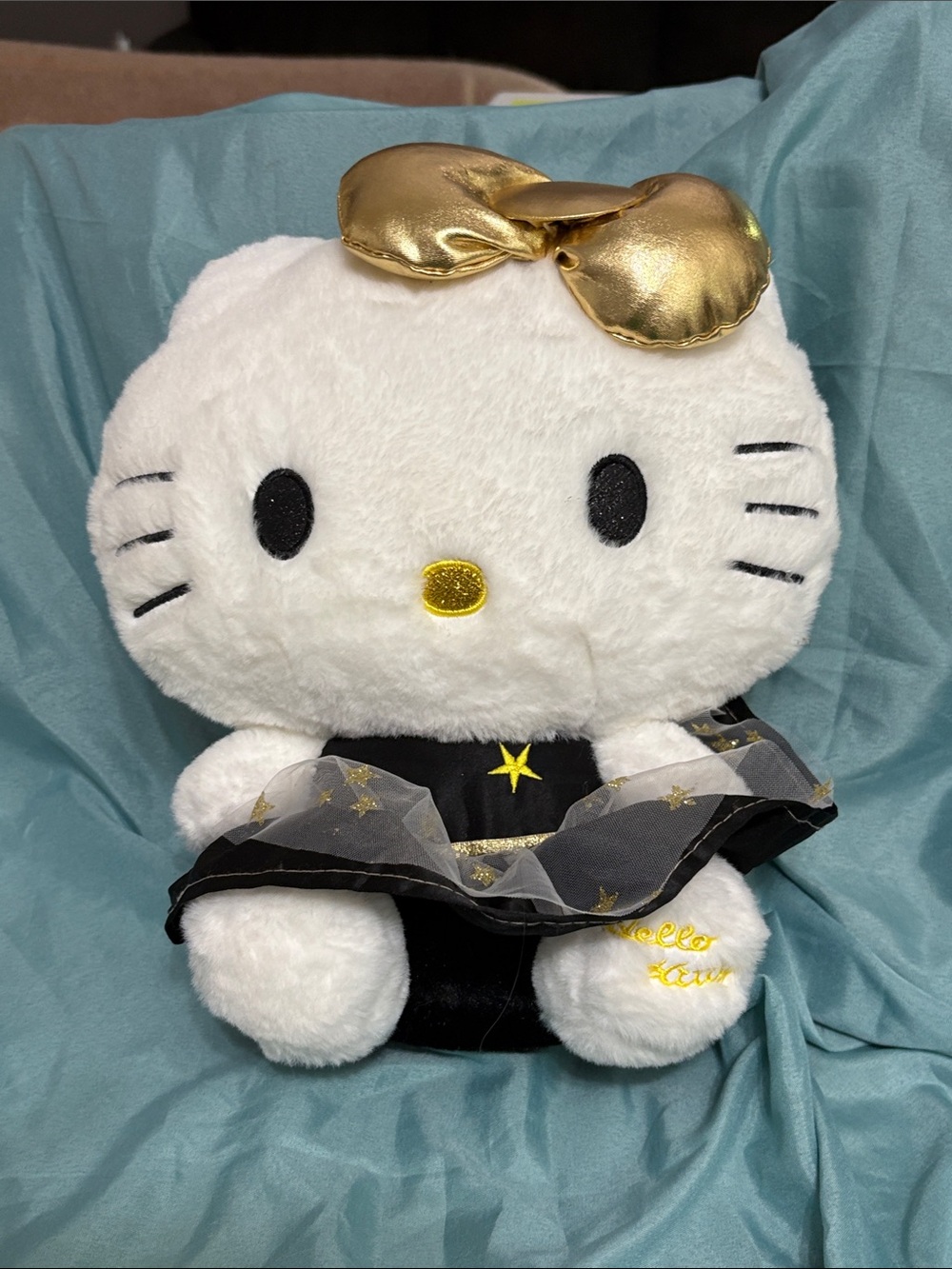 Hello Kitty Plush Toy - White with Gold Bow